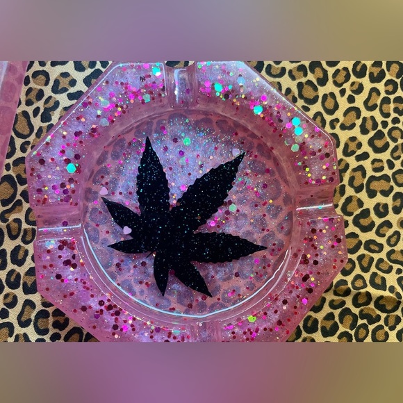 Rolling tray set! 💕 - Picture 3 of 3